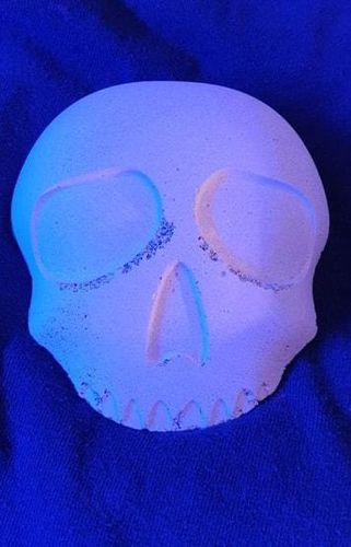 3 inch skull grow out rock
